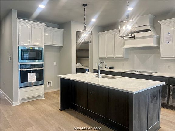 3rd image of 4133 Vintage Estates Ct