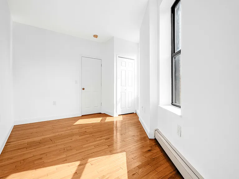 59-40 Myrtle Ave #2 — Photo 17