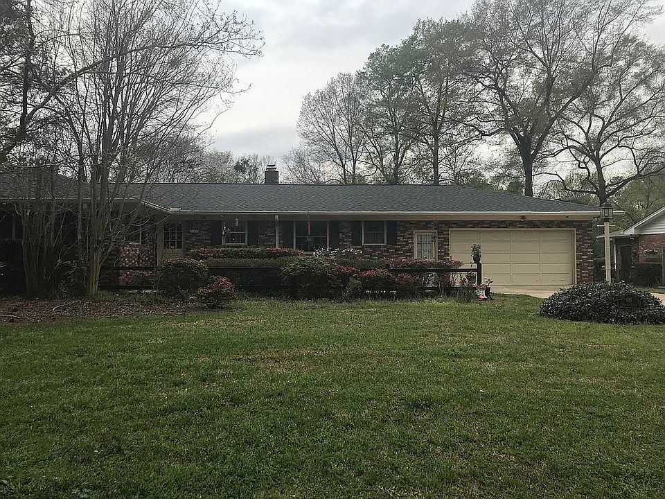 2nd image of 615 Stanton Dr