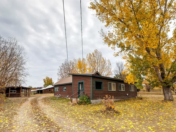 824 Grantsdale Rd, Hamilton, MT 59840