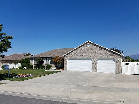 3rd image of 9437 S Sid Cir