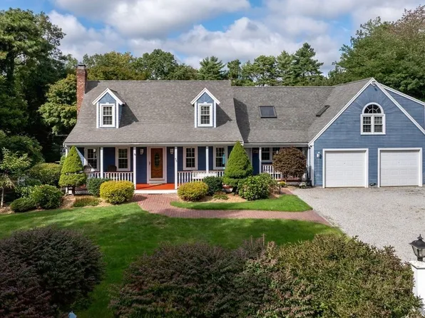 55 Bay Farm Dr, Plymouth, MA 02360