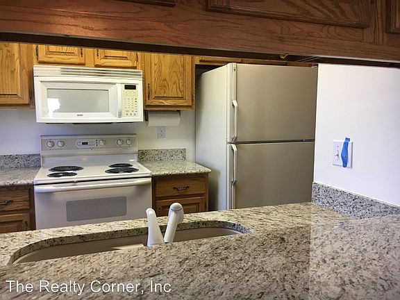 3rd image of 938 Fontmore Rd APT C