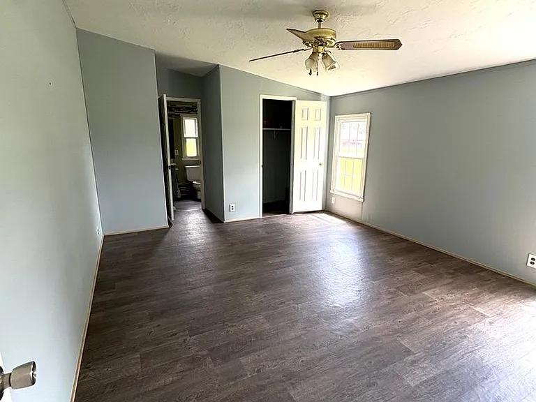 6284 Mud Lick Flippin Rd — Photo 9