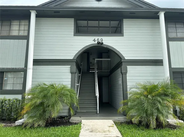 469 NE 207th Ln APT 101, Miami, FL 33179