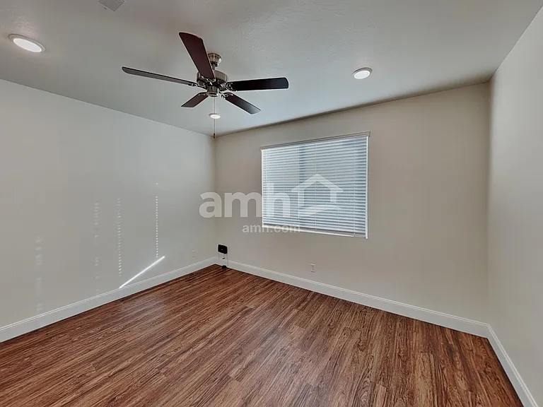 2703 W 3340 S — Photo 8