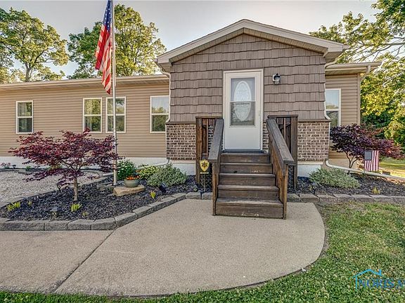 2nd image of 4745 Corregidor Dr