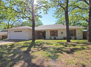 7609 Hightower Dr, North Richland Hills, TX 76182