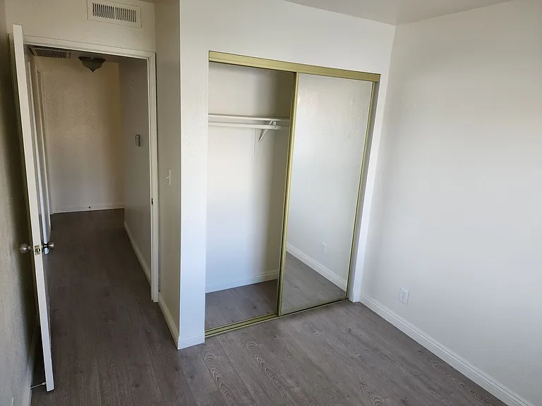 3747 Kelton Ave — Photo 5