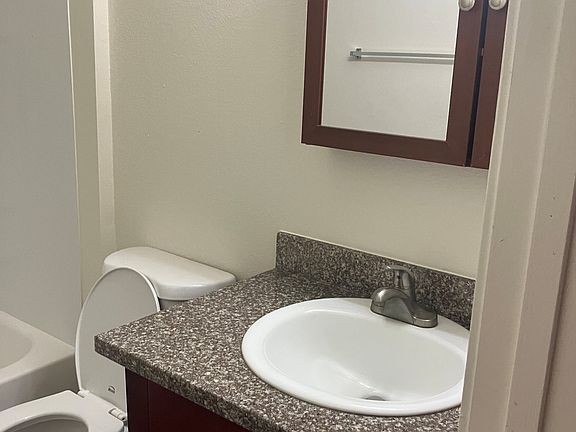 4th image of 7792 SE Otty St #7792