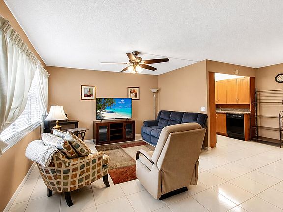 4th image of 3008 Cornwall A