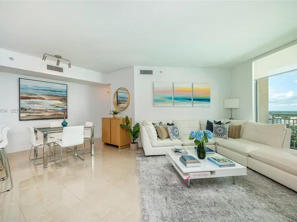 9055 SW 73rd Ct APT 1208, Miami, FL 33156