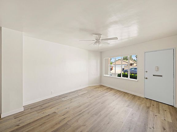 5th image of 1337 N Buena Vista St #C