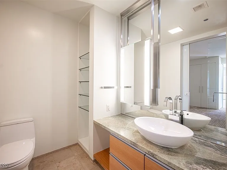 3722 Las Vegas Blvd S #701 — Photo 20