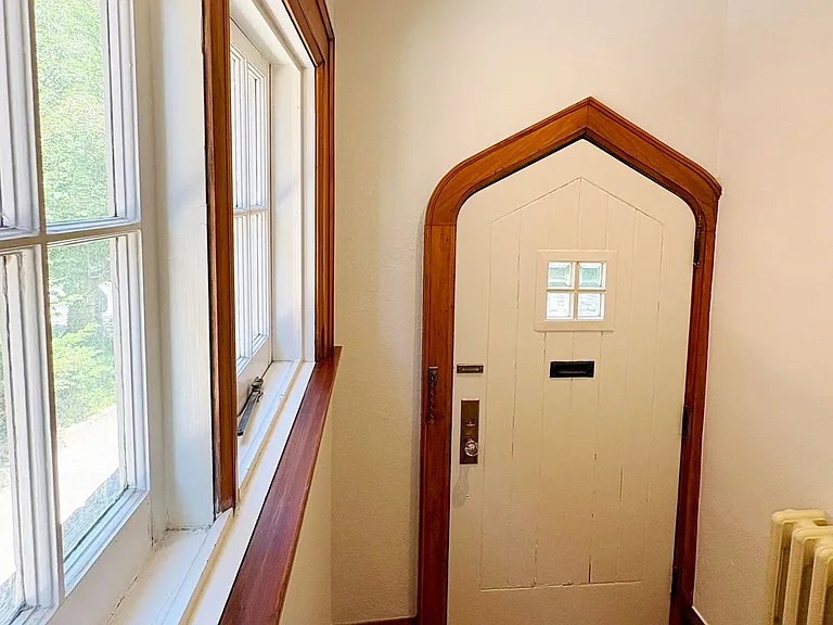 18 Servington Cres — Photo 2