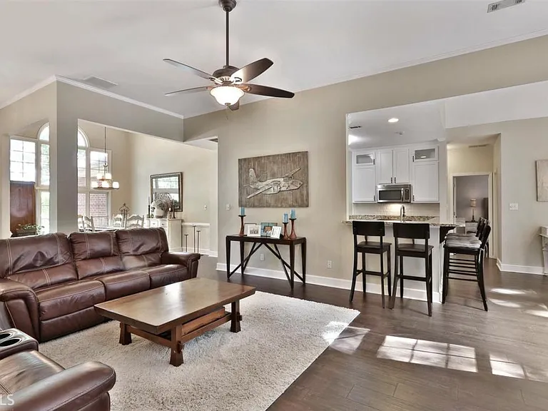 151 Terrane Rdg — Photo 4