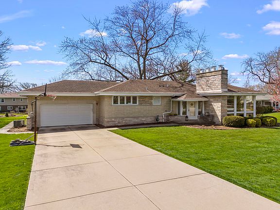 2nd image of 11311 Tecumseh Ln
