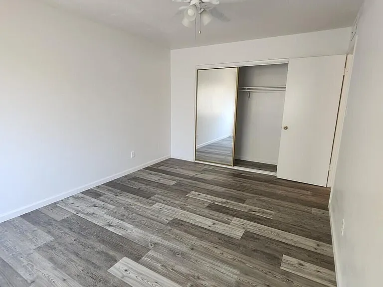 4266 N 68th Dr — Photo 12