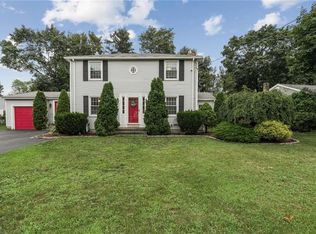 126 Fairfax Dr, Warwick, RI 02888