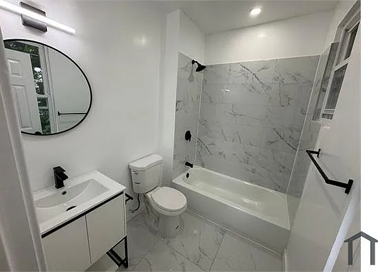 9 Williams St #2 — Photo 2