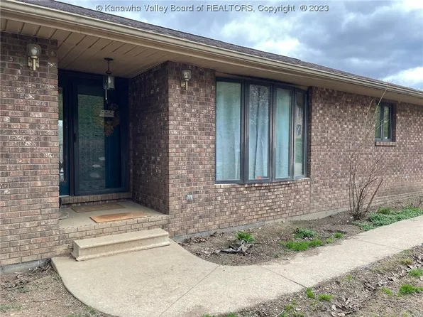 204 Broad Lawn Ter, Elkview, WV 25071