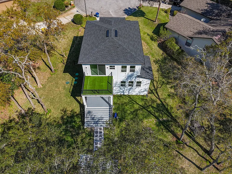 2121 Broad Water Dr — Photo 65
