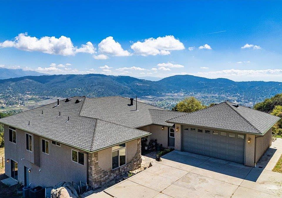 1st image of 25250 Deertrail Dr