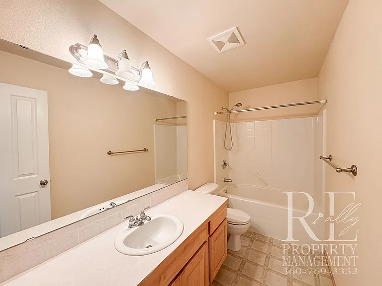 18128 Mount Walker Dr NE — Photo 17