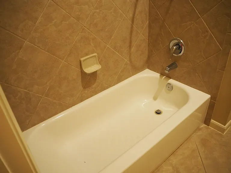 28607 Green Hedge Dr — Photo 29
