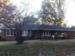 428 Raven St, Martin, TN 38237