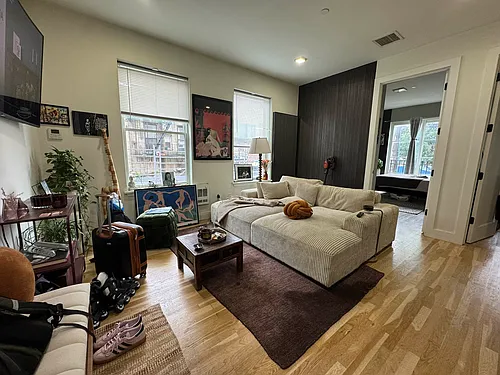 1636 De Kalb Ave #2F Photo 1