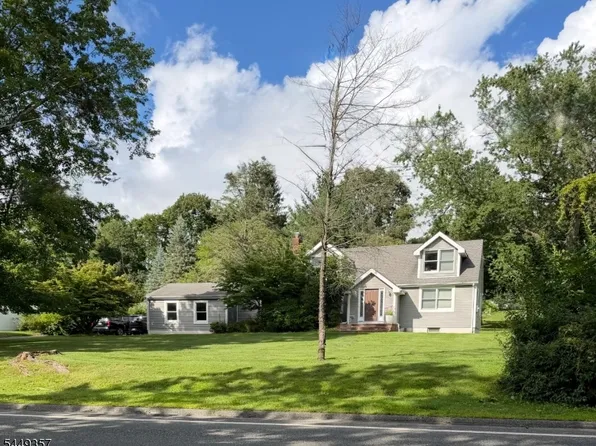 49 Schoolhouse Rd, Randolph Twp., NJ 07869