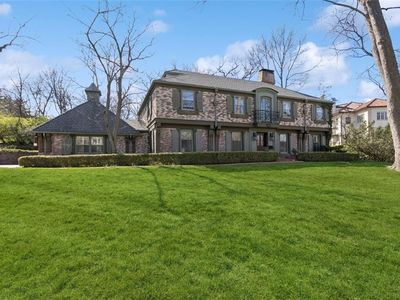 6140 Ensley Ln, Mission Hills, KS, 66208