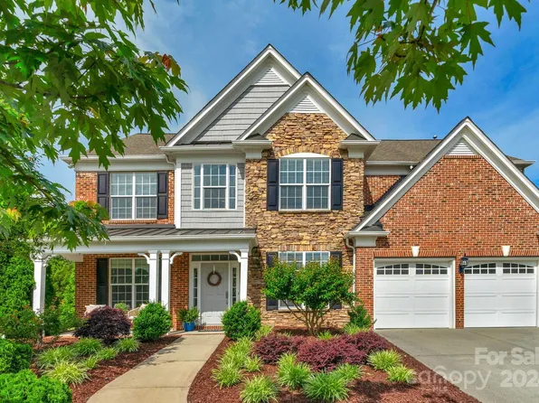 9902 Silverling Dr, Waxhaw, NC 28173