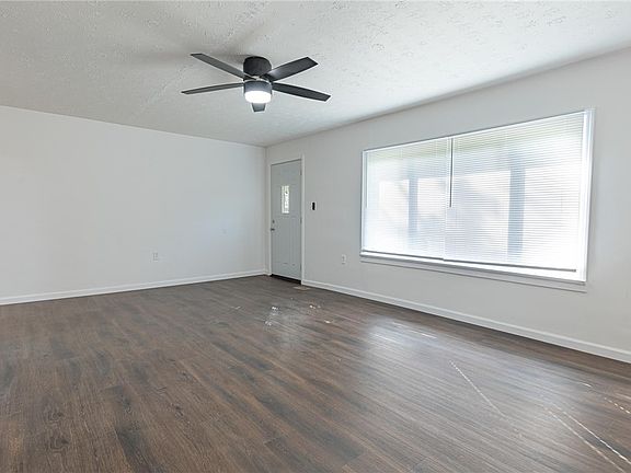 4th image of 441 Sunnybrook Dr