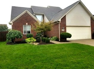 24363 Charles Dr, Brownstown, MI 48183