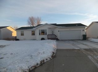 145 Allen Dr, Bismarck, ND 58504