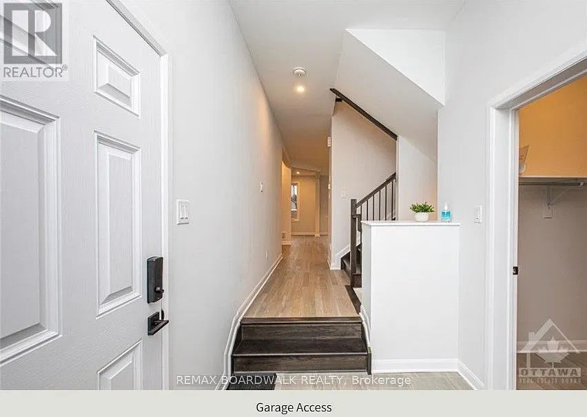 4 bed, $3,000 — Photo 2