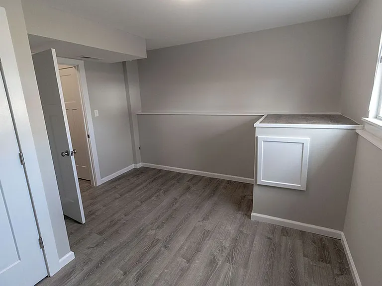 7304 N Moberly Dr — Photo 26