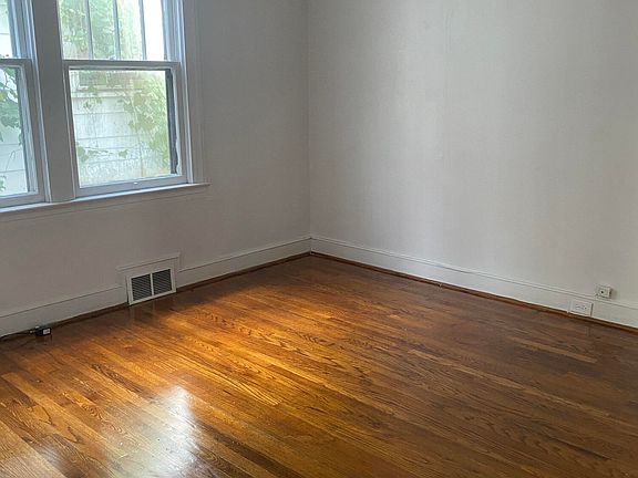 5th image of 149 Clement Ave