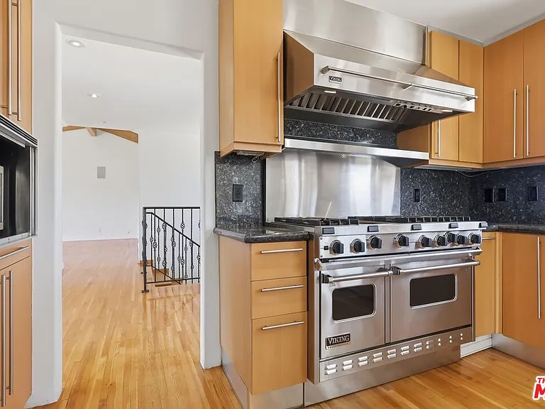 4613 Reforma Rd — Photo 5