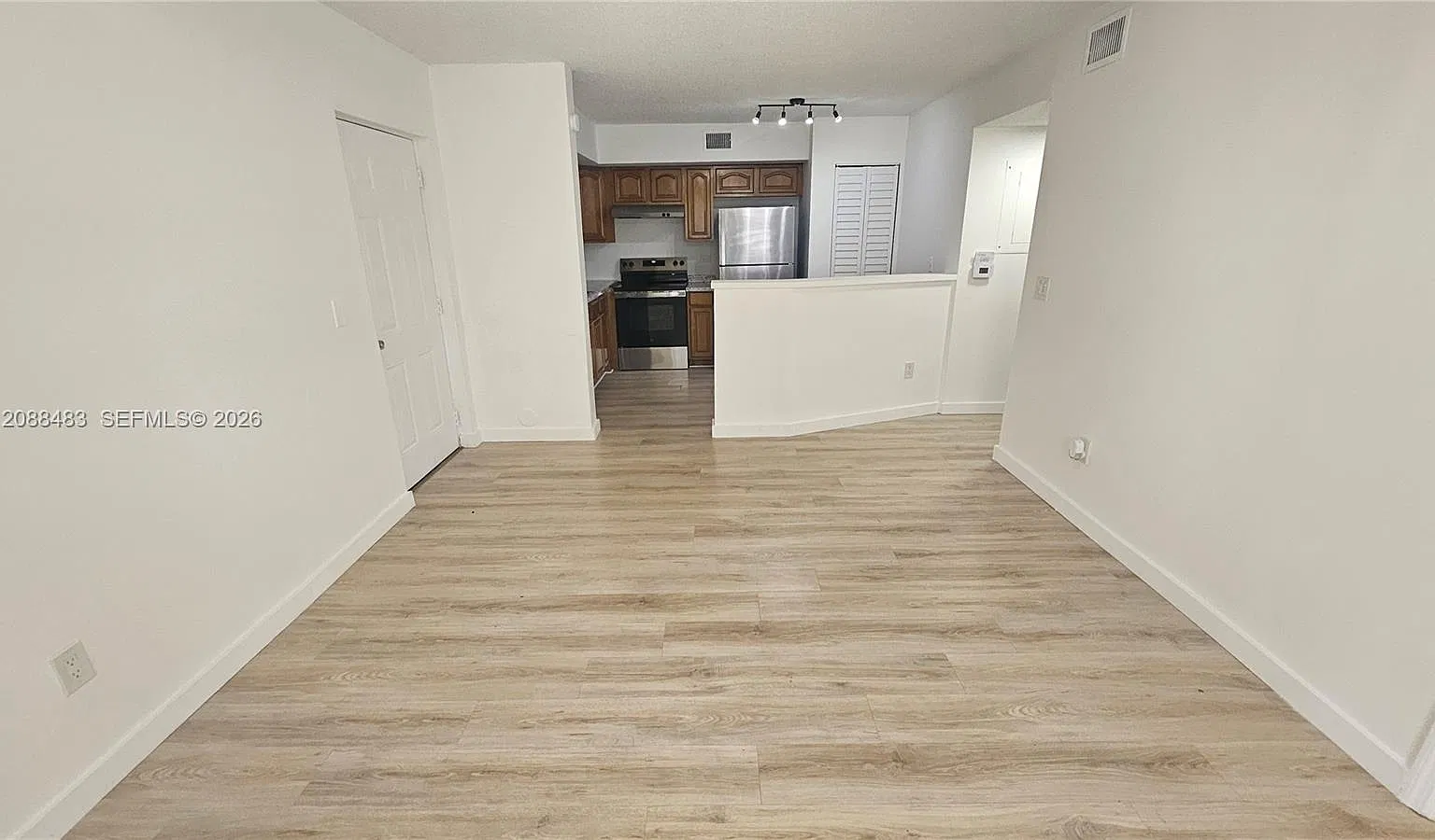 2 bed, 1.0 bath, $1,995 — Photo 1