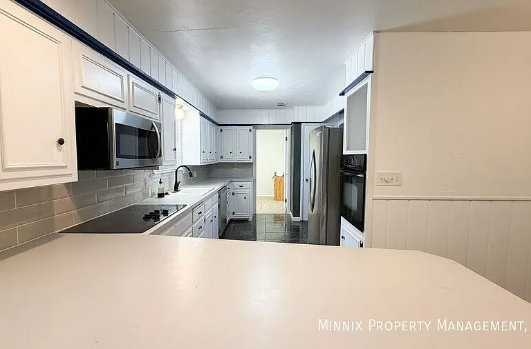 2121 56th St — Photo 5