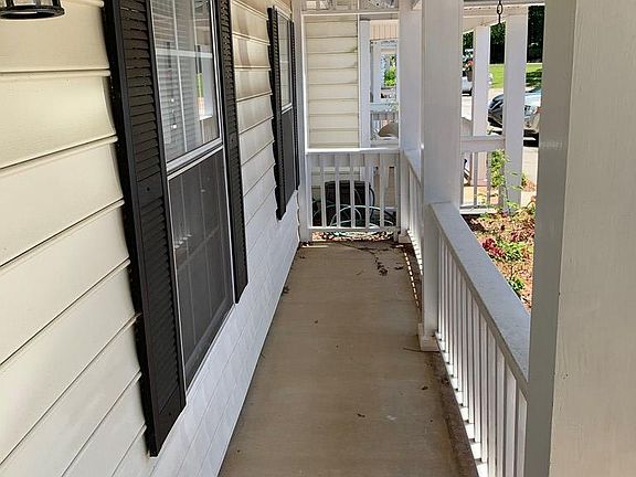 4th image of 120 Abbey Dr APT F