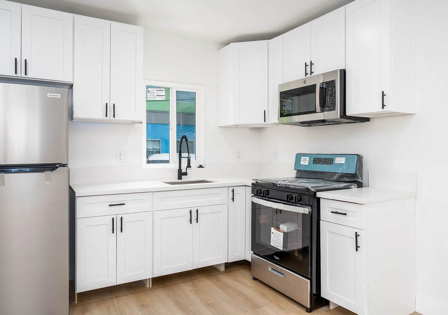 1 bed, 550 sqft, $1,545 — Photo 3