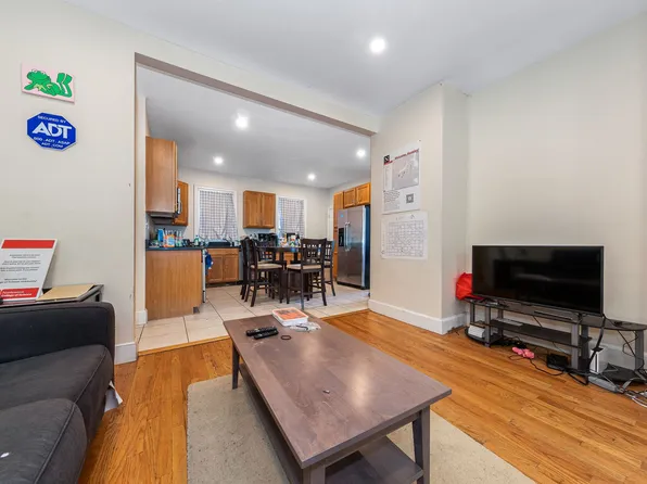 216 Calumet St #2, Boston, MA 02120