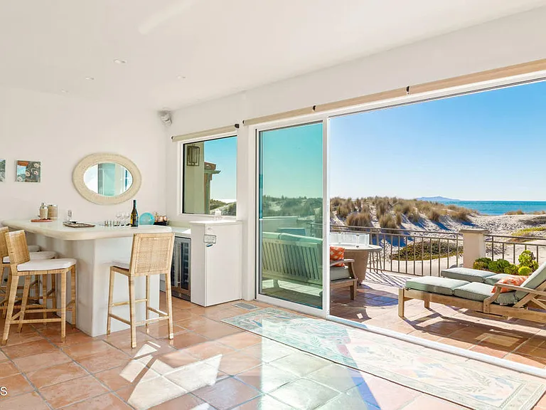 1571 Mandalay Beach Rd — Photo 17