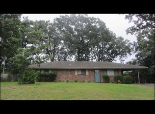 1408 Starfield Rd, North Little Rock, AR 72116