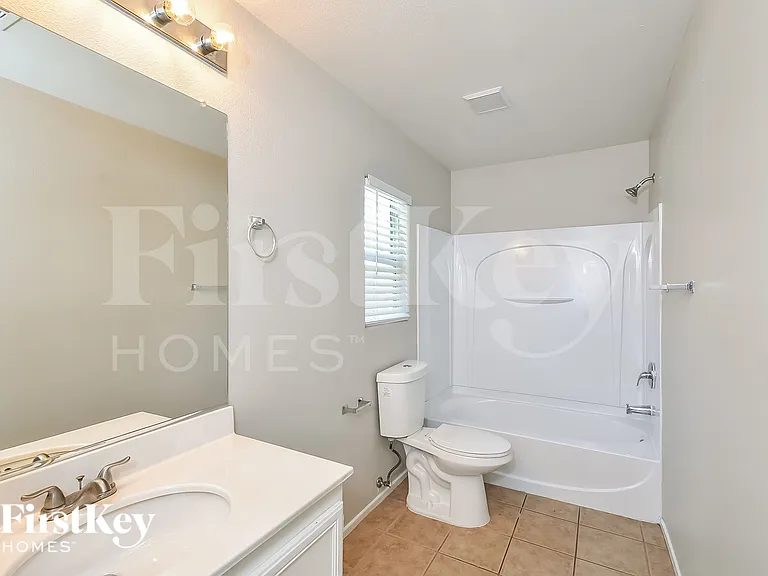 4822 Canary Diamond Ave — Photo 12
