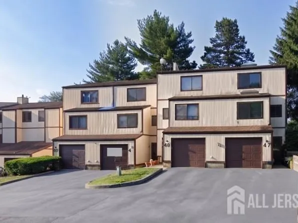 48 Ellen Heath Dr, Matawan, NJ 07747